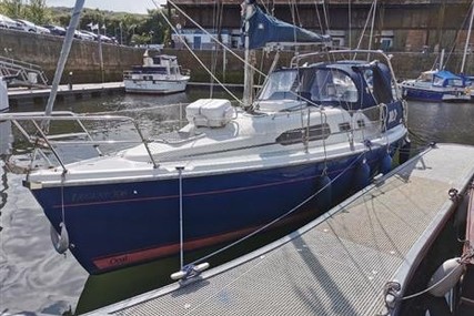 Hunter 306 LEGEND for sale in United Kingdom for £31,950