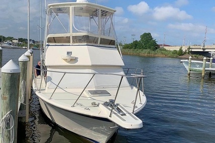 Hatteras 32 for sale in United States of America for $34,000 (£27,314)
