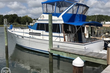 Bayliner 3870 for sale in United States of America for $35,000 (£28,037) Bayliner 3870 for sale in United States of America for $35,000 (£28,037)