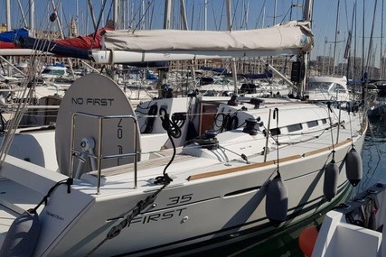 Beneteau First 35 for sale in France for €99,000 (£87,470) Beneteau First 35 for sale in France for €99,000 (£87,470)