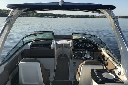 Sea Ray 250 SLX for sale in United States of America for $62,500 (£50,076)