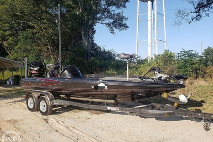 Triton 21 TRX for sale in United States of America for $43,350 (£31,685) Triton 21 TRX for sale in United States of America for $43,350 (£31,685)