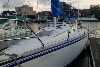 Hunter 34 for sale in United States of America for $24,749 (£18,969)
