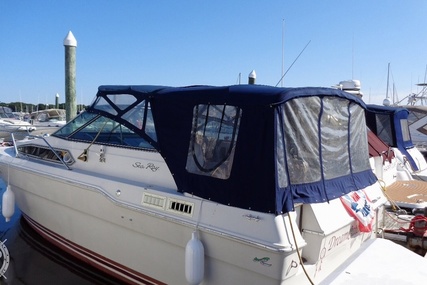 Sea Ray 300 Weekender for sale in United States of America for $7,500 (£5,715)