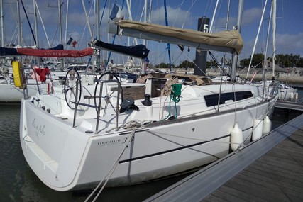Dufour Yachts 310 Grand Large for sale in France for €90,000 (£75,768) Dufour Yachts 310 Grand Large for sale in France for €90,000 (£75,768)