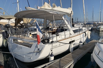 Beneteau Oceanis 41 for sale in France for €159,900 (£136,840)