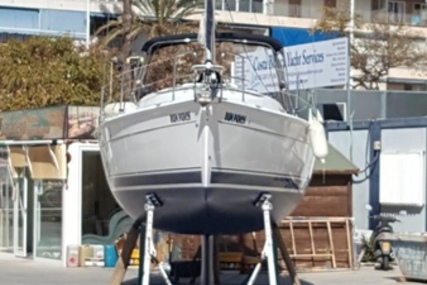 Hunter 33 for sale in Spain for €58,000 (£49,373)