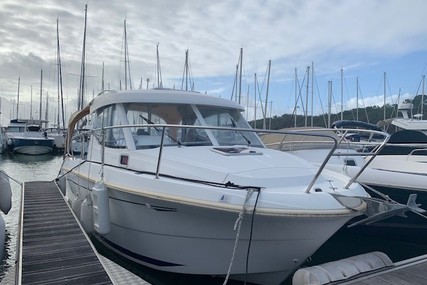 Beneteau Antares 750 HB for sale in France for €31,900 (£28,759)