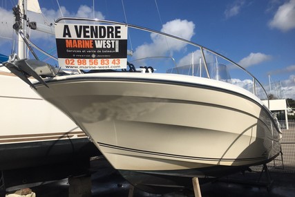 Jeanneau Cap Camarat 7.5 Cc for sale in France for €39,900 (£34,437)