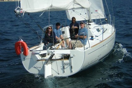 Beneteau First 27.7 for sale in France for €35,000 (£29,526)
