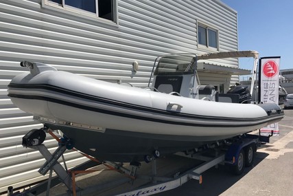 Zodiac 740 Medline for sale in France for €45,900 (£38,491) Zodiac 740 Medline for sale in France for €45,900 (£38,491)
