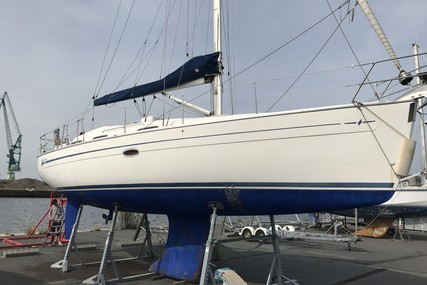 Bavaria Yachts 37 Cruiser for sale in France for €64,490 (£53,991)