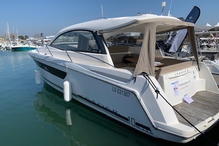 Jeanneau Leader 10 for sale in France for €109,000 (£95,695)