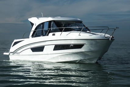 Beneteau Antares 9 for sale in Italy for €110,000 (£98,638)