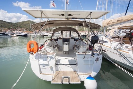 Jeanneau Sun Odyssey 439 for sale in France for €95,000 (£81,993)