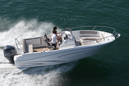 Jeanneau Cap Camarat 7.5 Cc for sale in France for €62,917 (£54,303)