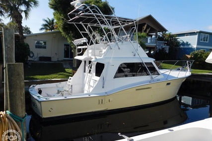 Hatteras 36 Convertible for sale in United States of America for $45,900 (£34,975)
