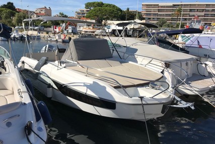Beneteau Flyer 7.7 Sundeck for sale in France for €49,000 (£41,671)