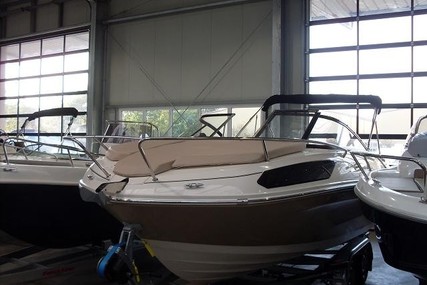 Bayliner VR5 CUDDY CUDDY for sale in Germany for €53,900 (£45,470)