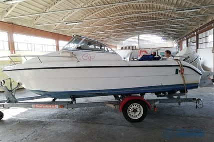 Sessa Marine OYSTER 18 for sale in Italy for €8,000 (£7,110)