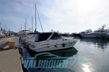 Sealine S38 for sale in Italy for €119,000 (£102,172)