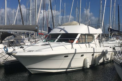 Jeanneau Prestige 32 for sale in France for €82,500 (£68,851)