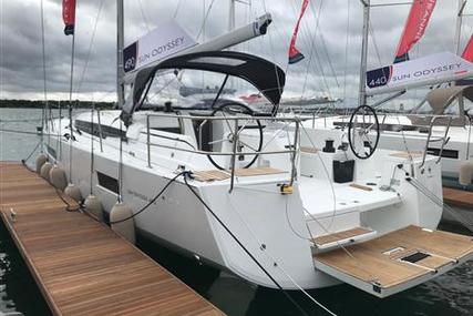 Jeanneau Sun Odyssey 490 for sale in France for £302,995 Jeanneau Sun Odyssey 490 for sale in France for £302,995