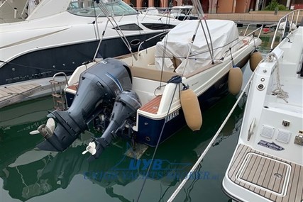Jeanneau Cap Camarat 7.5 WA for sale in Italy for €39,000 (£33,376)