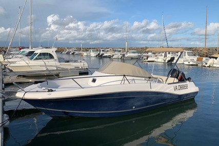 Jeanneau Cap Camarat 755 WA for sale in France for €29,000 (£24,818)