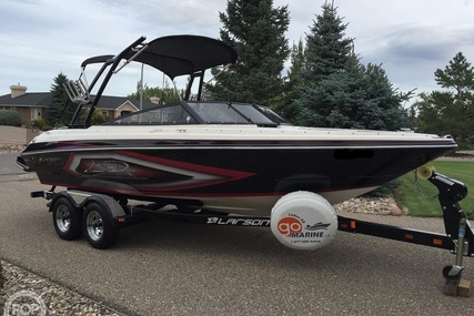 Larson 2300 LSR for sale in United States of America for $33,300 (£25,374)