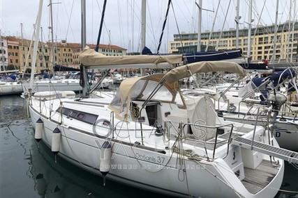 Beneteau Oceanis 37 for sale in Italy for €70,000 (£59,129)