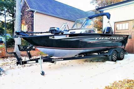 Tracker Targa V19 Combo 40th Anniversary Edition for sale in United States of America for $42,300 (£32,103)