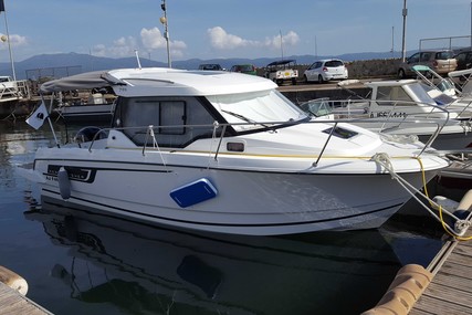 Jeanneau Merry Fisher 795 for sale in France for €55,000 (£46,466)