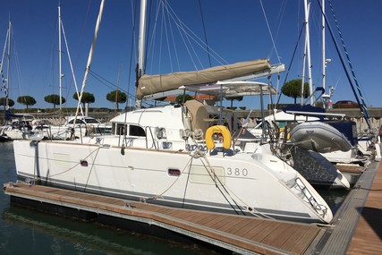 Lagoon 380 for sale in France for €224,000 (£189,389)