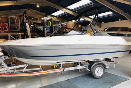 Bayliner VR4 Bowrider I/O for sale in United Kingdom for £44,995 Bayliner VR4 Bowrider I/O for sale in United Kingdom for £44,995