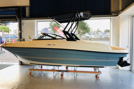 Bayliner VR4 Bowrider I/O for sale in United Kingdom for £44,995 Bayliner VR4 Bowrider I/O for sale in United Kingdom for £44,995