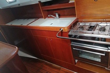 Beneteau 36 Oceanis CC for sale in Spain for €49,950 (£42,189) Beneteau 36 Oceanis CC for sale in Spain for €49,950 (£42,189)