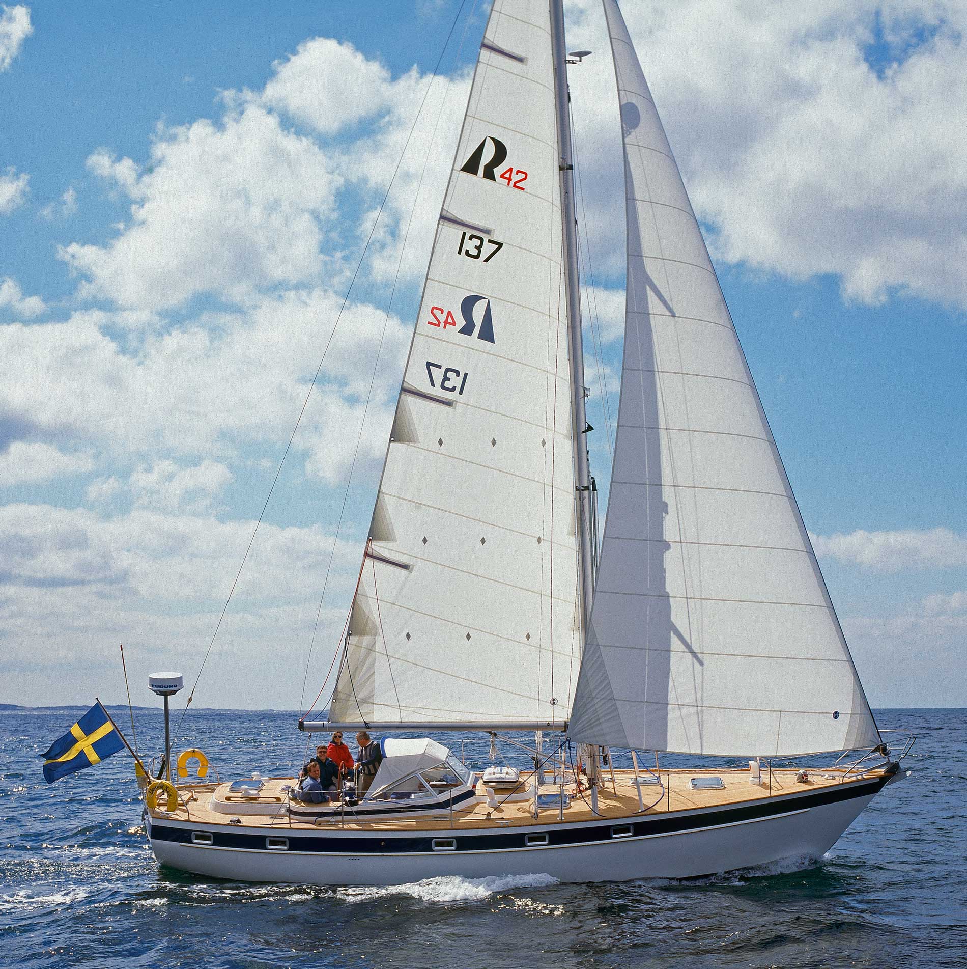 Hallberg Rassy 42
