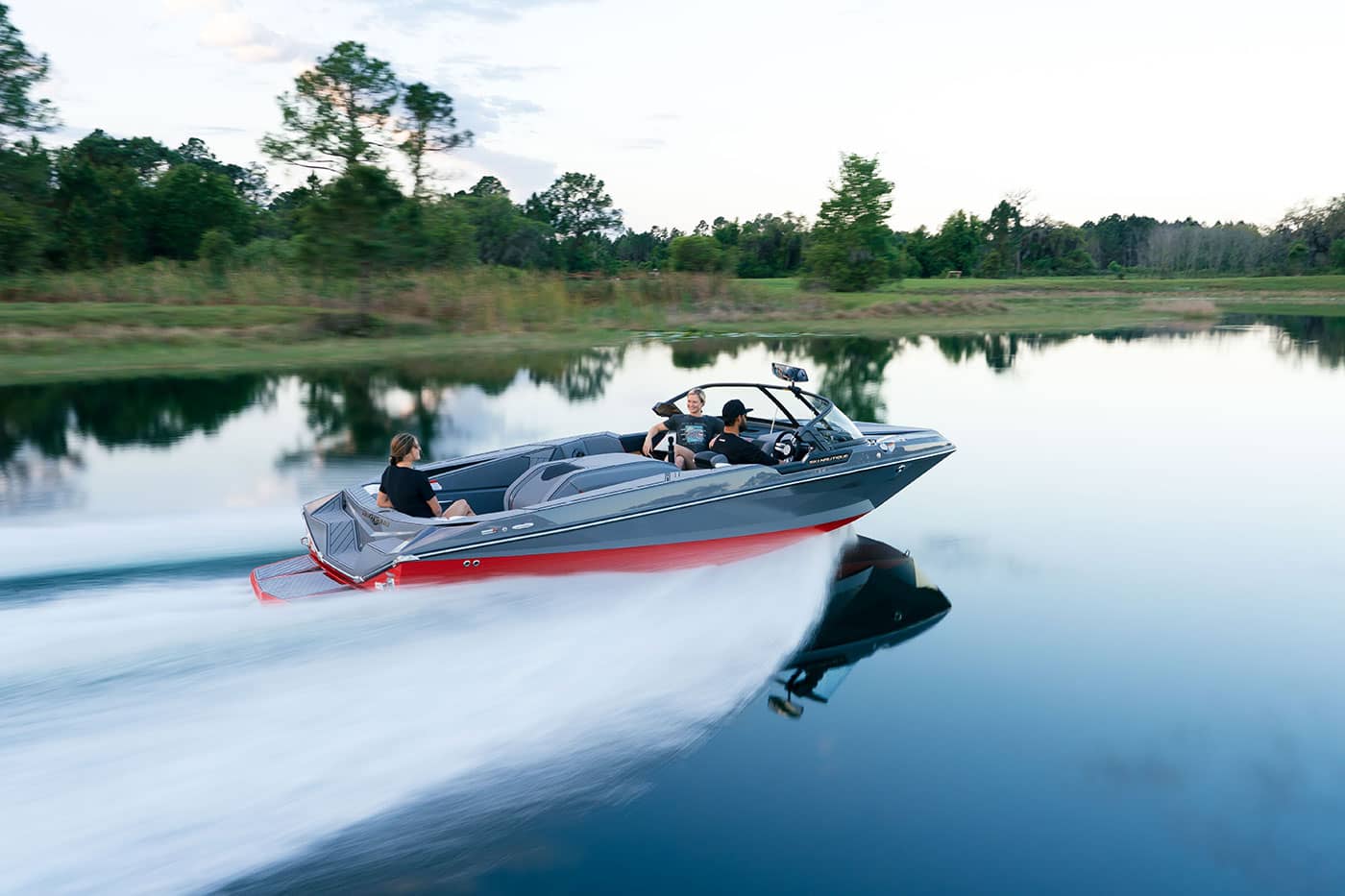 Nautique family boat